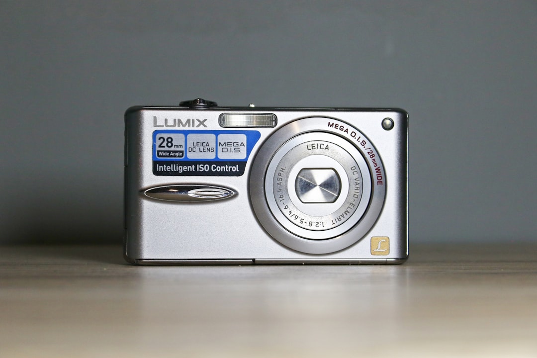 Exploring the Latest Trends in Digital Camera Technology Today